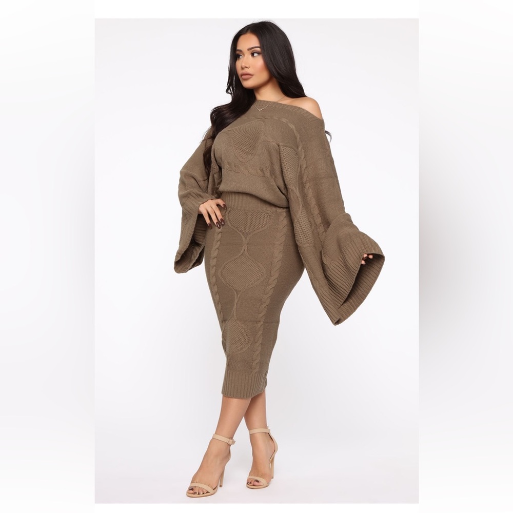 SWEATER DRESS